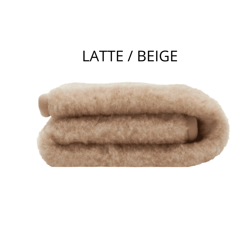 Opgevouwen merinowollen onderlegger in Latte beige