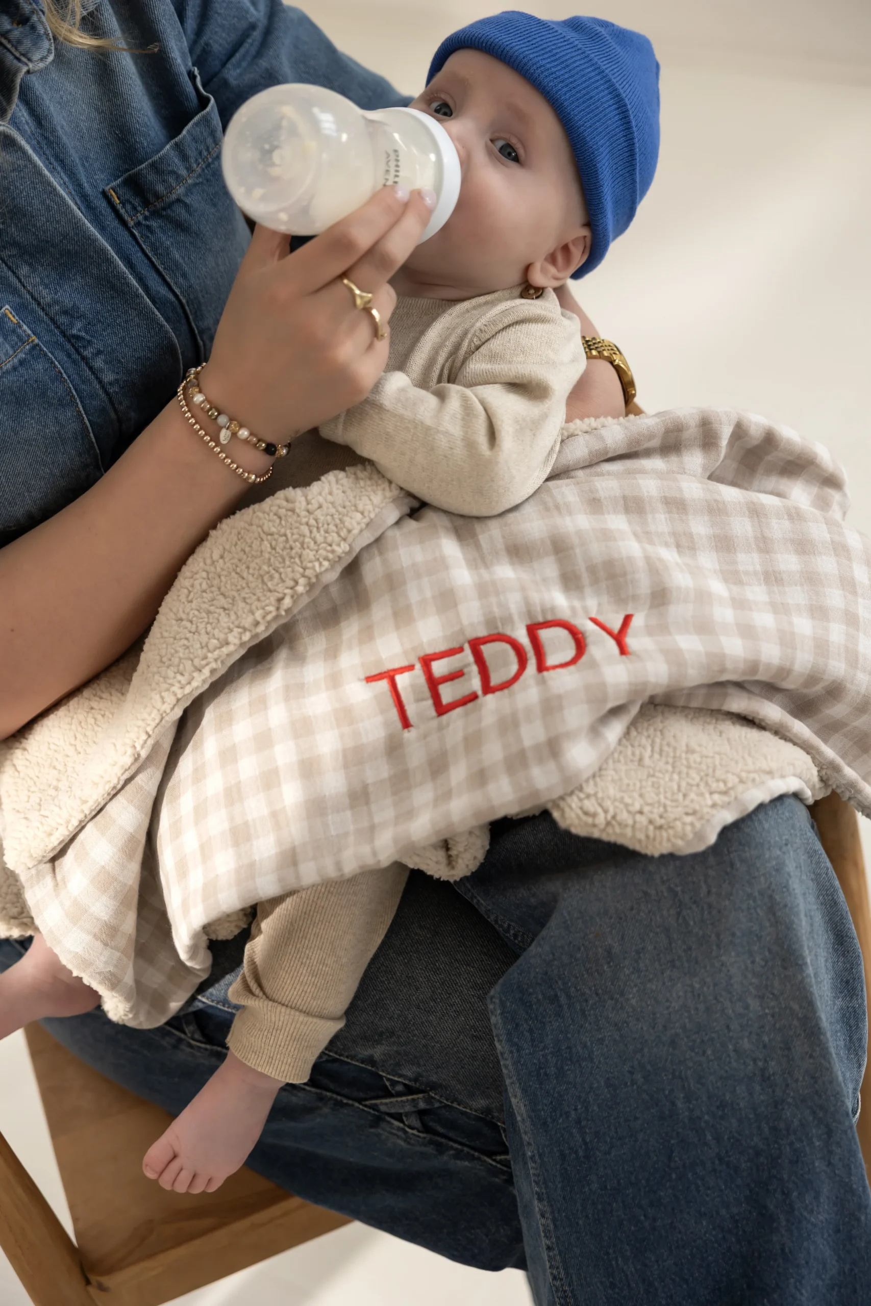 Teddy wiegdeken met ruitdessin van Atelier Mellow