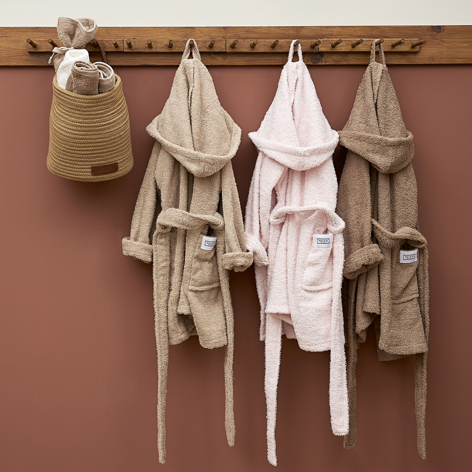 Baby badjas badstof Sand van Atelier Mellow